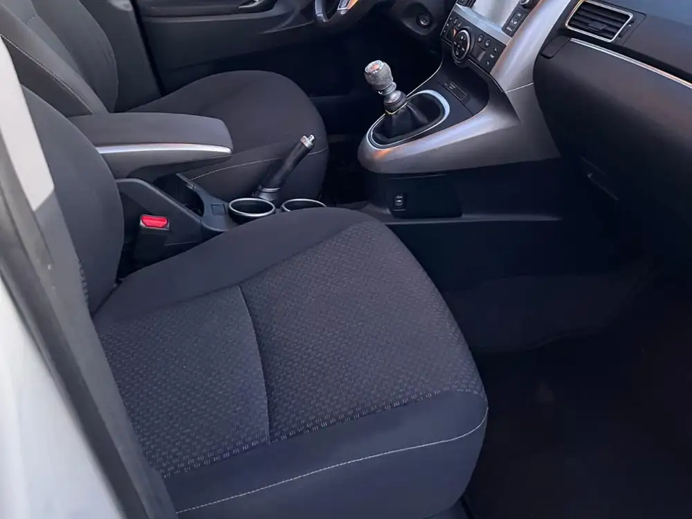 TOYOTA verso - Foto 7 | Clidrive