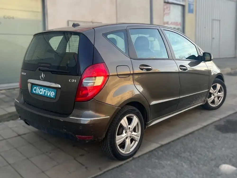MERCEDES clase a - Foto 3 | Clidrive