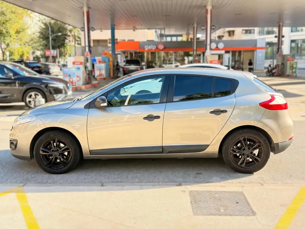 RENAULT megane - Foto 8 | Clidrive