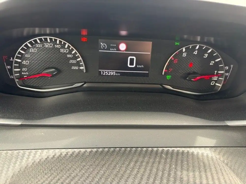 PEUGEOT 2008 - Foto 8 | Clidrive