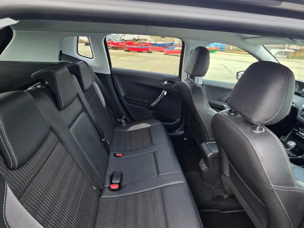 PEUGEOT 2008 - Foto 9 | Clidrive