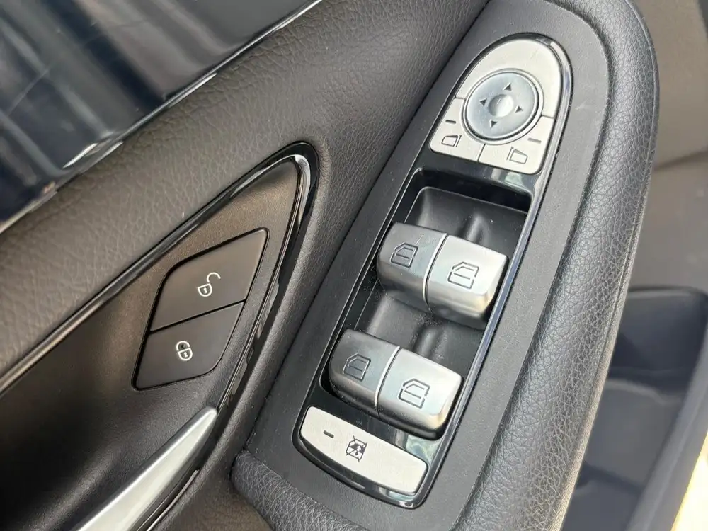 MERCEDES clase c - Foto 13 | Clidrive