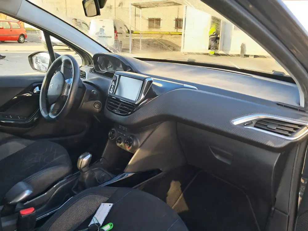 PEUGEOT 2008 - Foto 10 | Clidrive