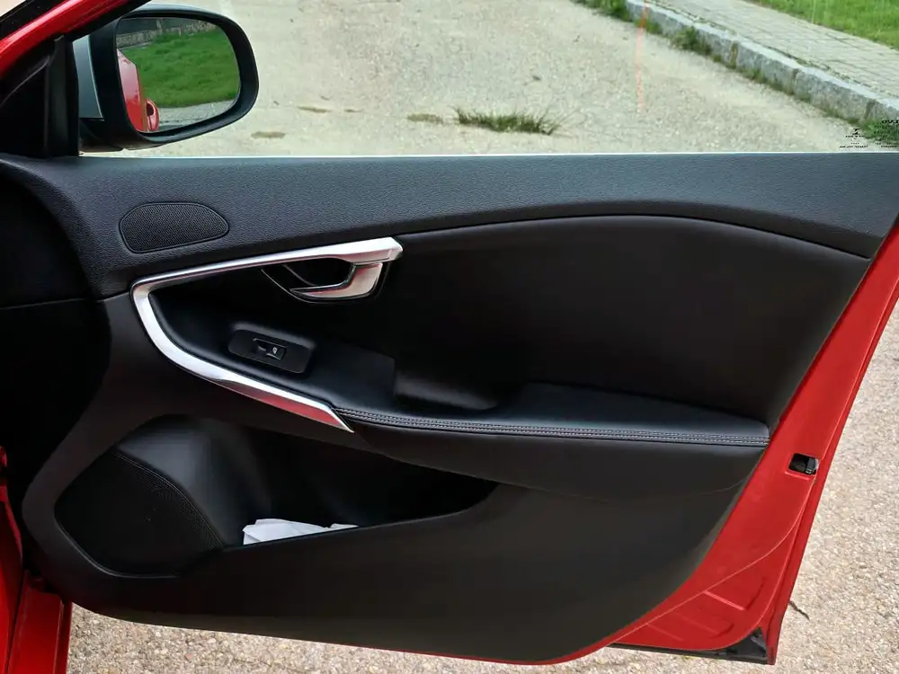 VOLVO V40 - Foto 20 | Clidrive