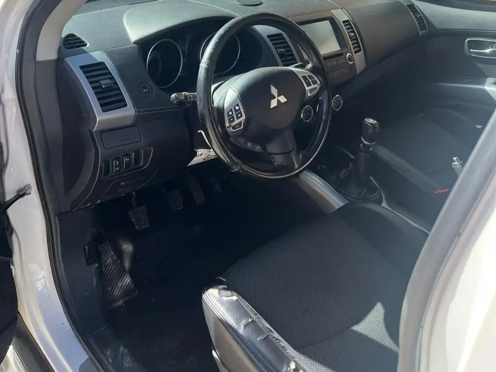 MITSUBISHI outlander - Foto 7 | Clidrive