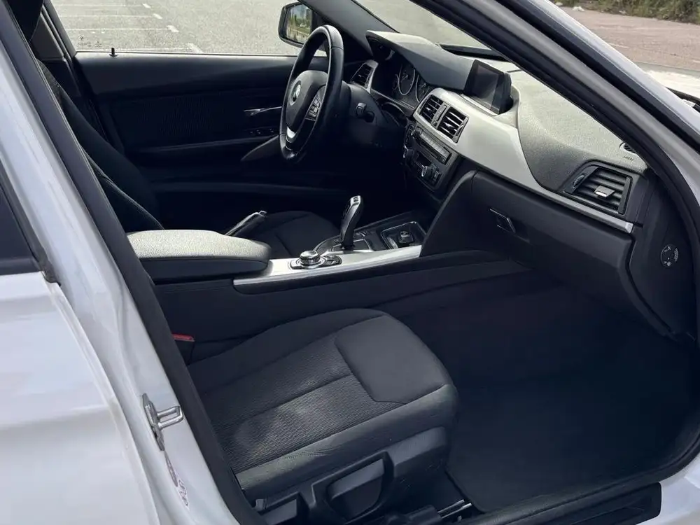 BMW serie 3 - Foto 8 | Clidrive