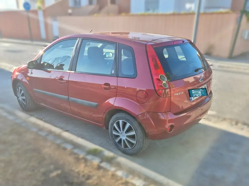 FORD fiesta - Foto 5 | Clidrive