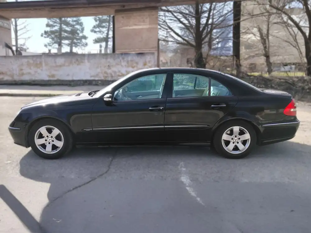 MERCEDES clase e - Foto 4 | Clidrive