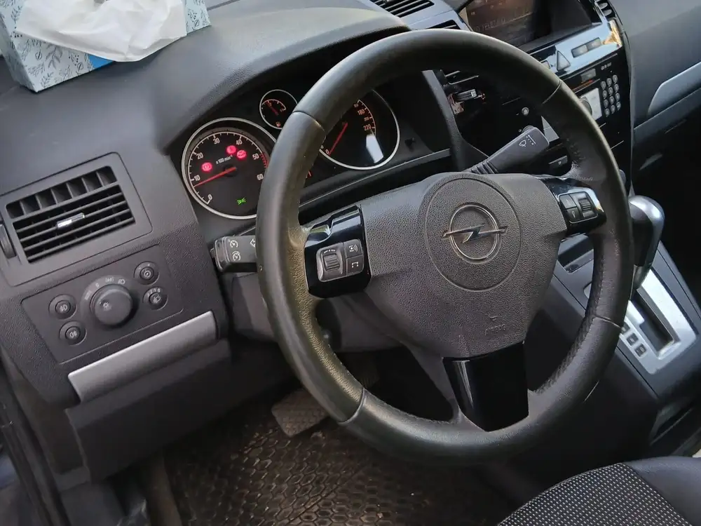 OPEL zafira - Foto 5 | Clidrive