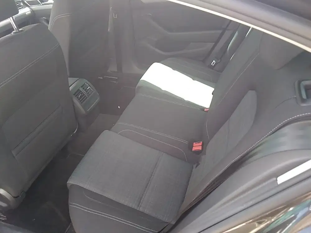 VOLKSWAGEN passat - Foto 9 | Clidrive
