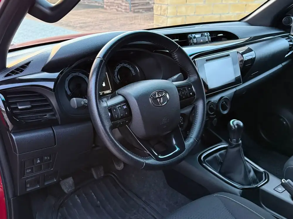 TOYOTA hilux - Foto 5 | Clidrive