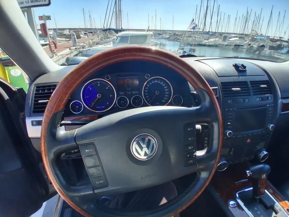 VOLKSWAGEN touareg - Foto 7 | Clidrive