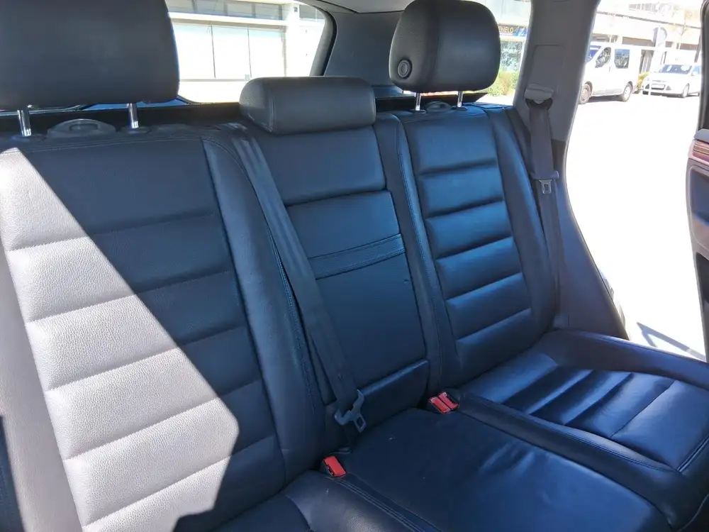 VOLKSWAGEN touareg - Foto 10 | Clidrive