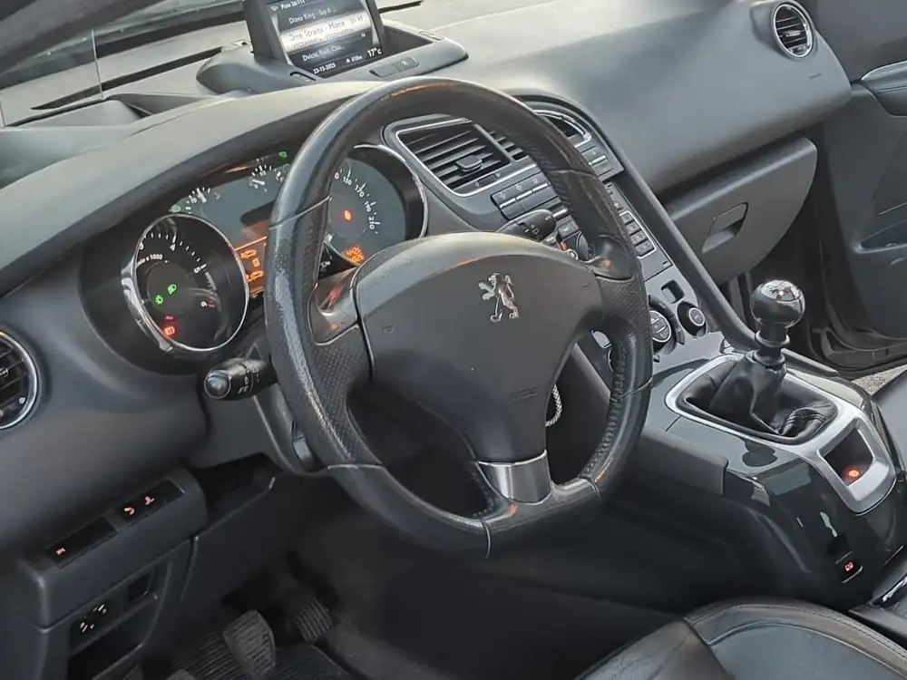PEUGEOT 5008 - Foto 7 | Clidrive