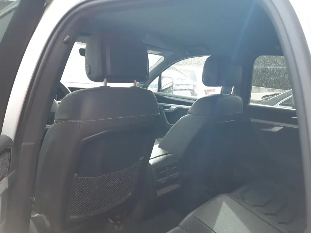 VOLKSWAGEN touareg - Foto 9 | Clidrive