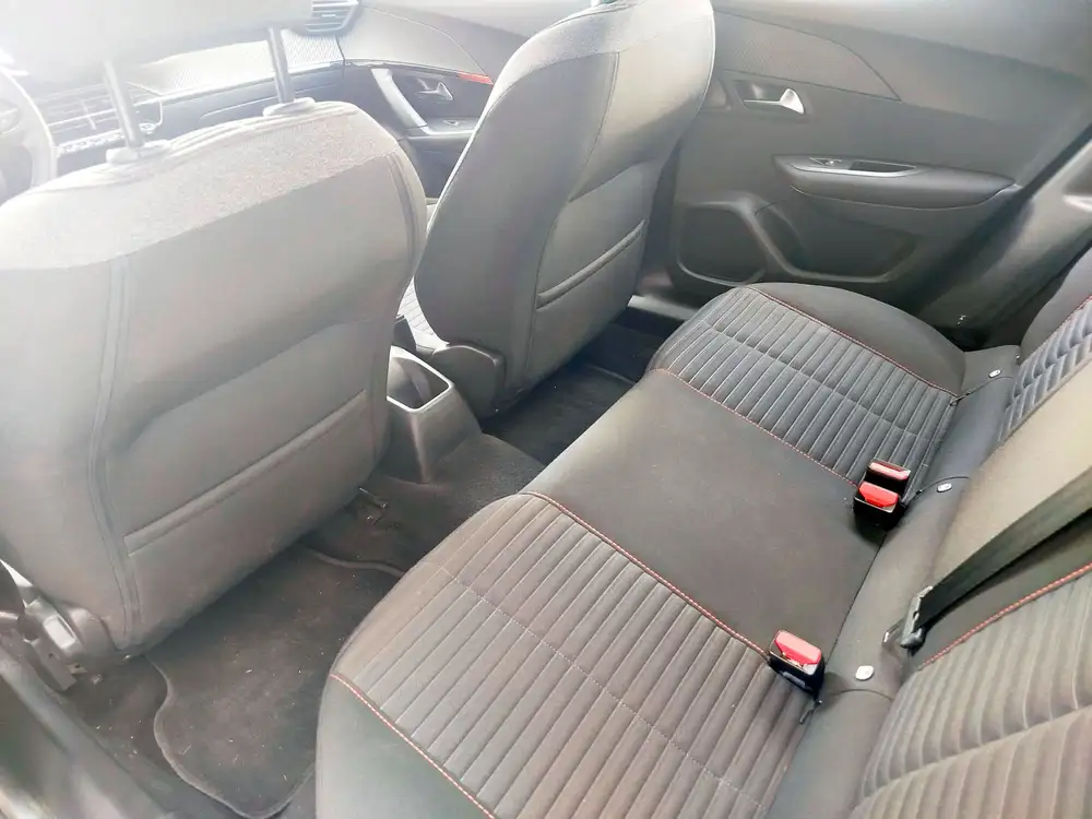 PEUGEOT 2008 - Foto 14 | Clidrive