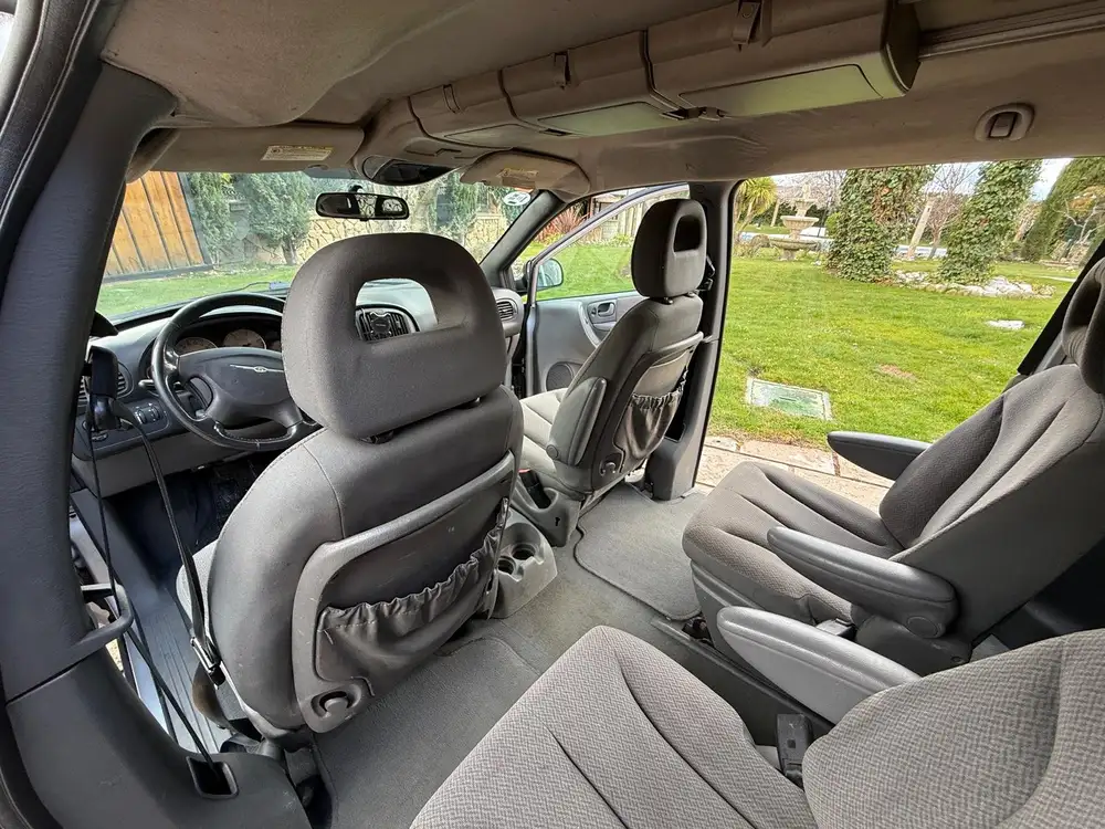 CHRYSLER voyager - Foto 9 | Clidrive