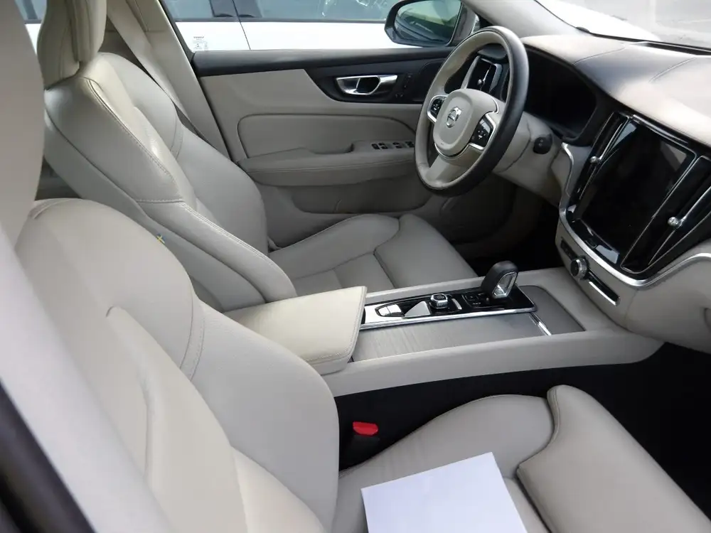VOLVO V60 Cross Country - Foto 3 | Clidrive