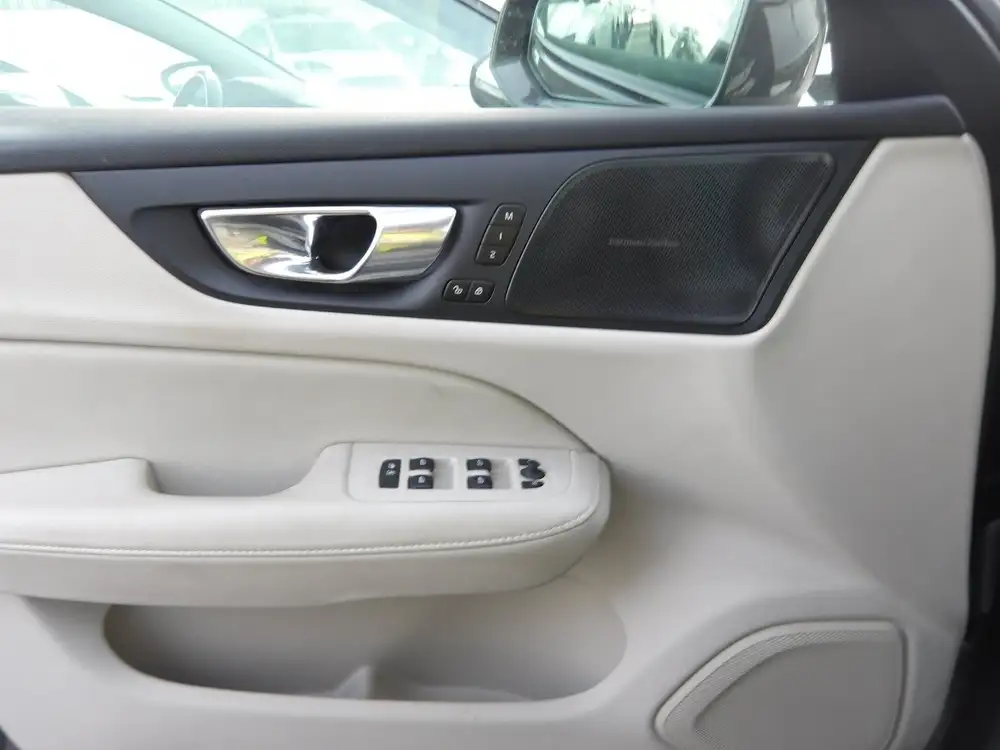 VOLVO V60 Cross Country - Foto 8 | Clidrive