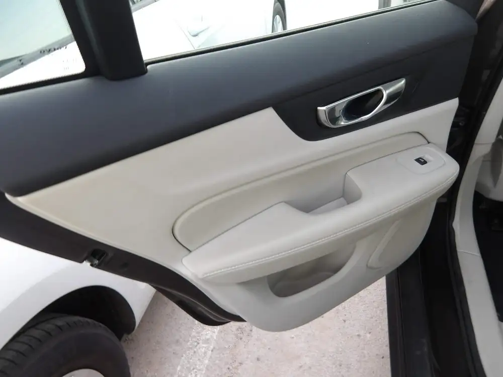 VOLVO V60 Cross Country - Foto 9 | Clidrive