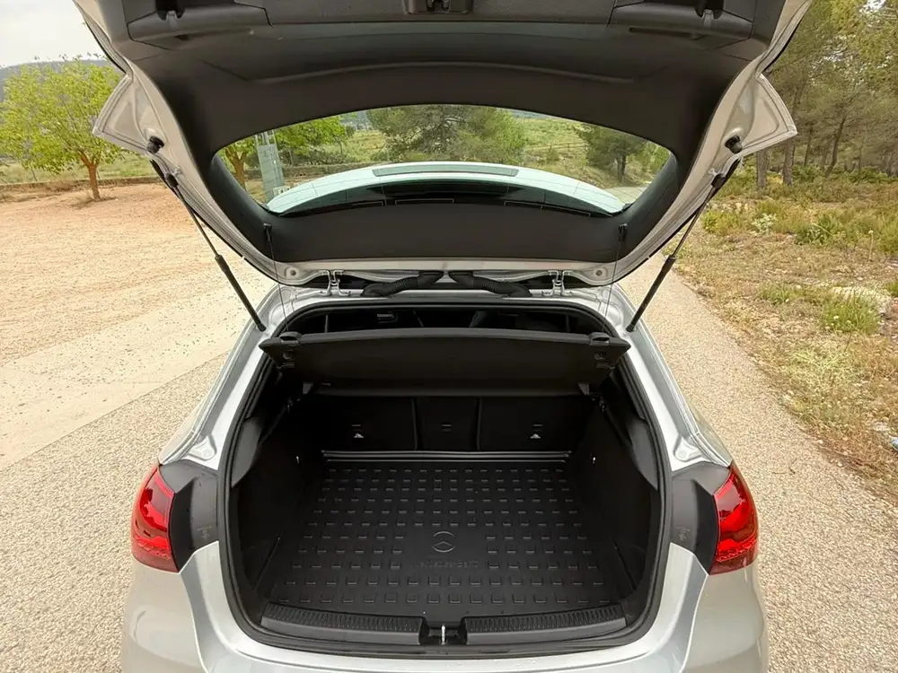 MERCEDES clase a - Foto 18 | Clidrive