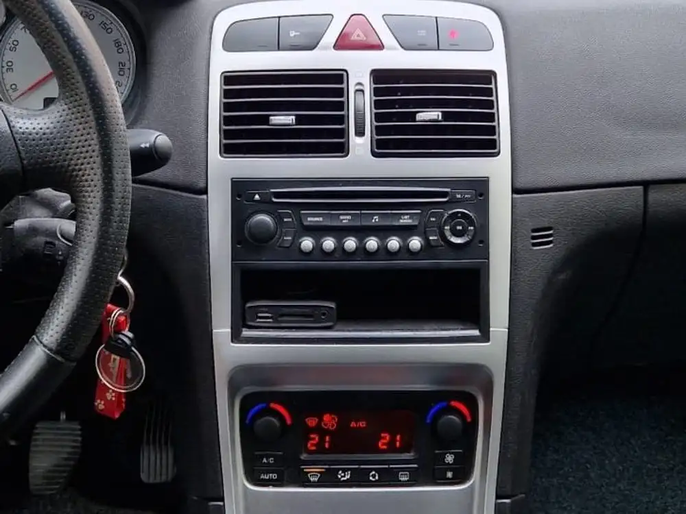 PEUGEOT 307 sw - Foto 8 | Clidrive