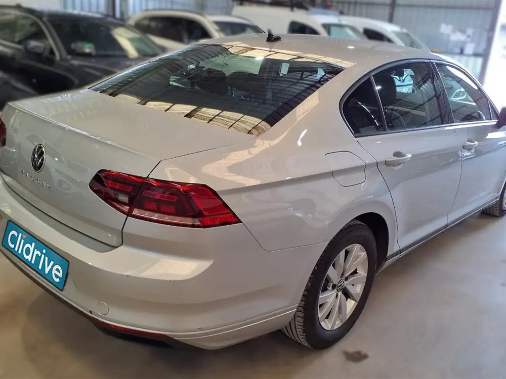 VOLKSWAGEN passat - Foto 4 | Clidrive