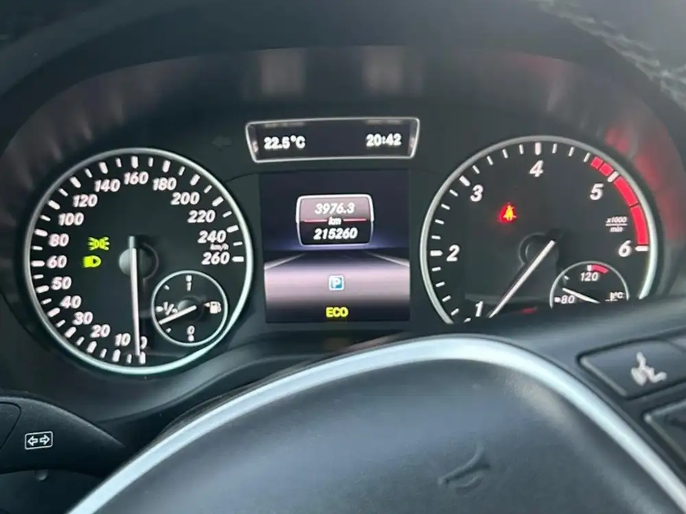 MERCEDES clase a - Foto 8 | Clidrive